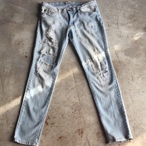 KanCan distressed Jeans size 29